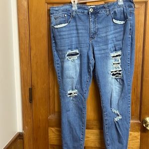 Distressed Jeans size 22 curvy skinny ankle